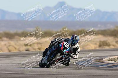 media/Dec-07-2025-CVMA (Sun) [[3e7d2de5dc]]/Race 10-Formula 40 Open/